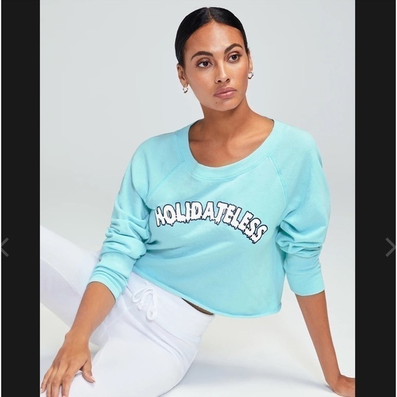 𝅺WILDFOX 💋🦊 Wildfox NWT Holidateless World Tour Crop Tiffany blue - Picture 1 of 14